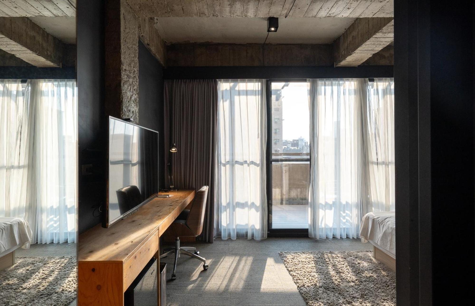 Sof Hotel Tajcshung Kültér fotó