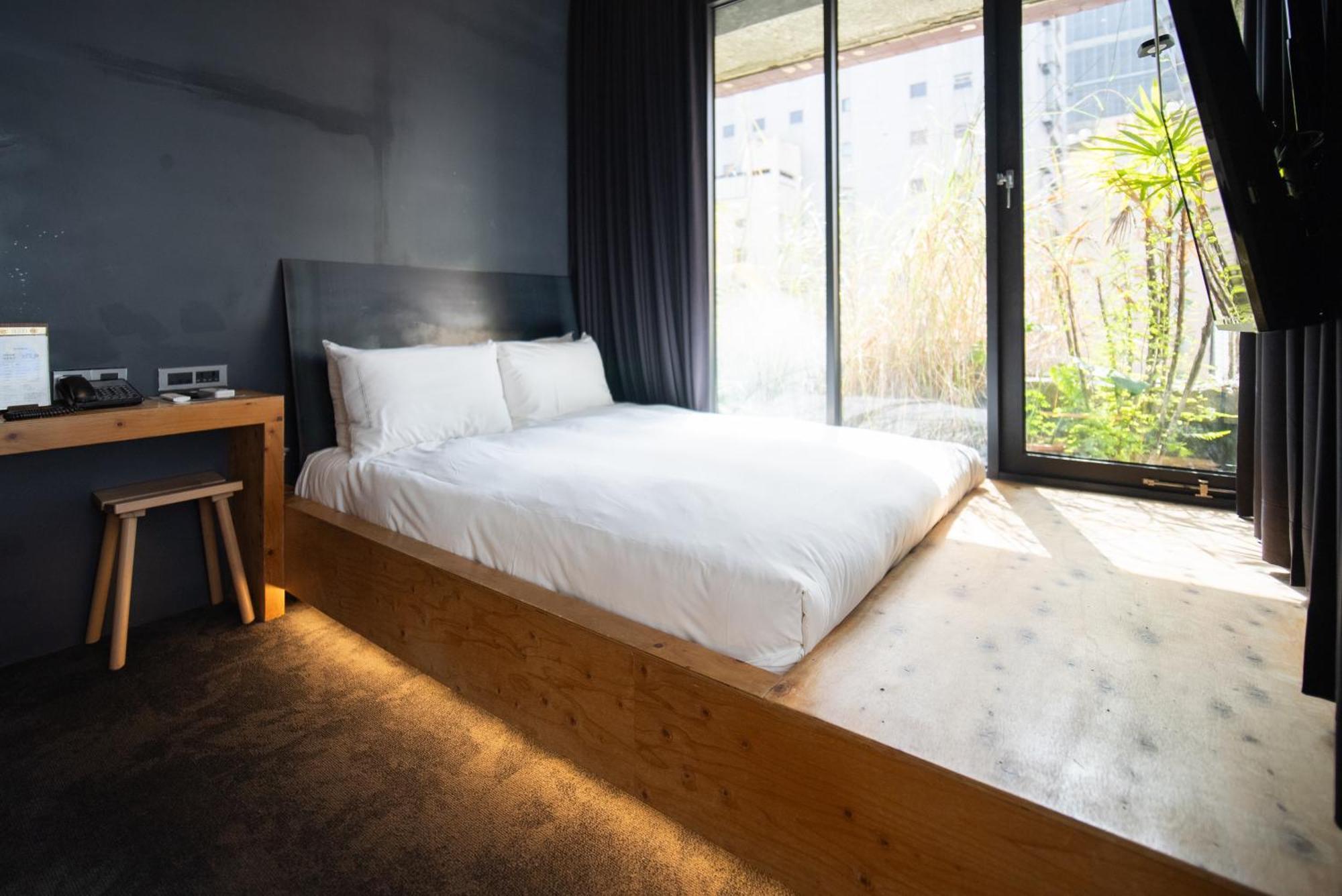 Sof Hotel Tajcshung Kültér fotó